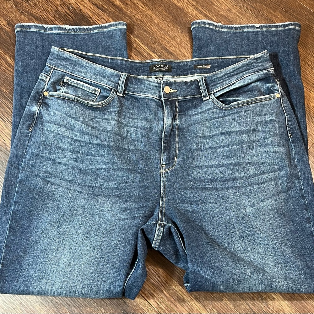 Judy Blue Boot Cut Dark Wash Jeans 82315 Women’s Sz. 22W Frayed Hem